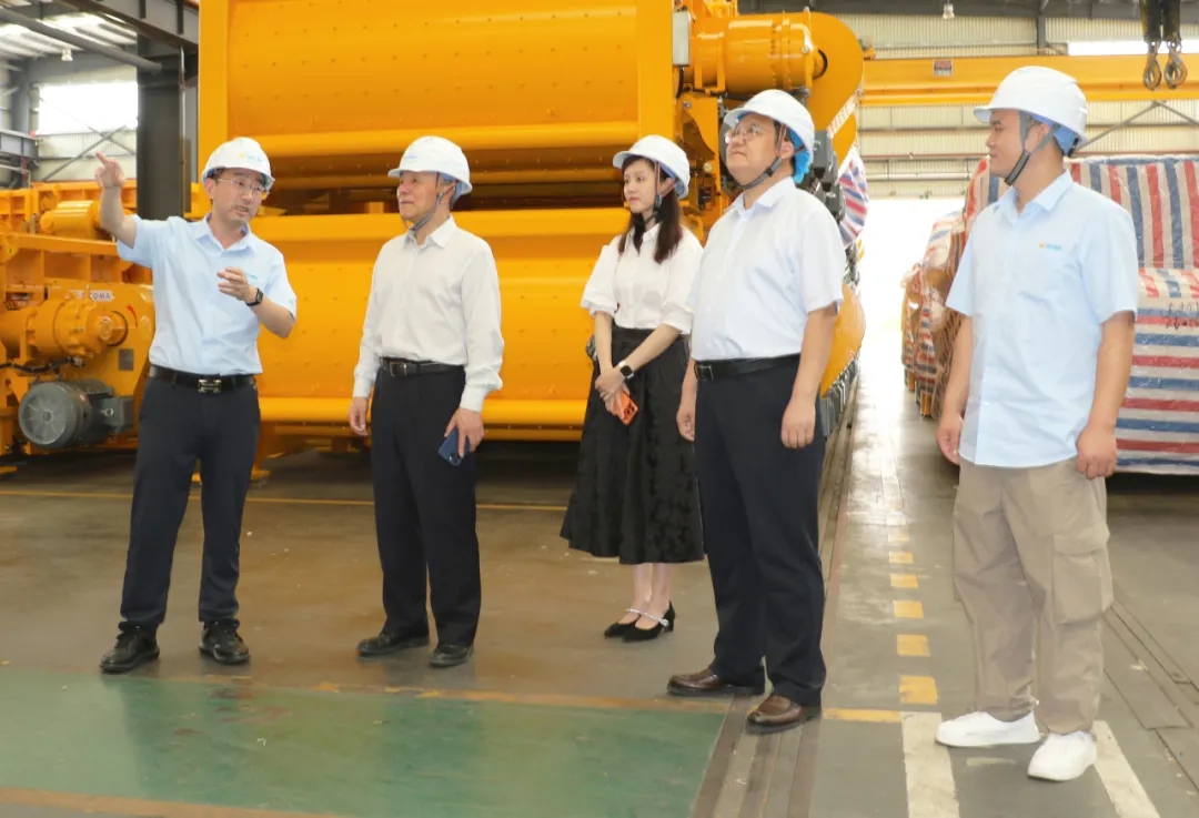 Concrete Industry Association Delegation Reviews SICOMA Technology — source image 3